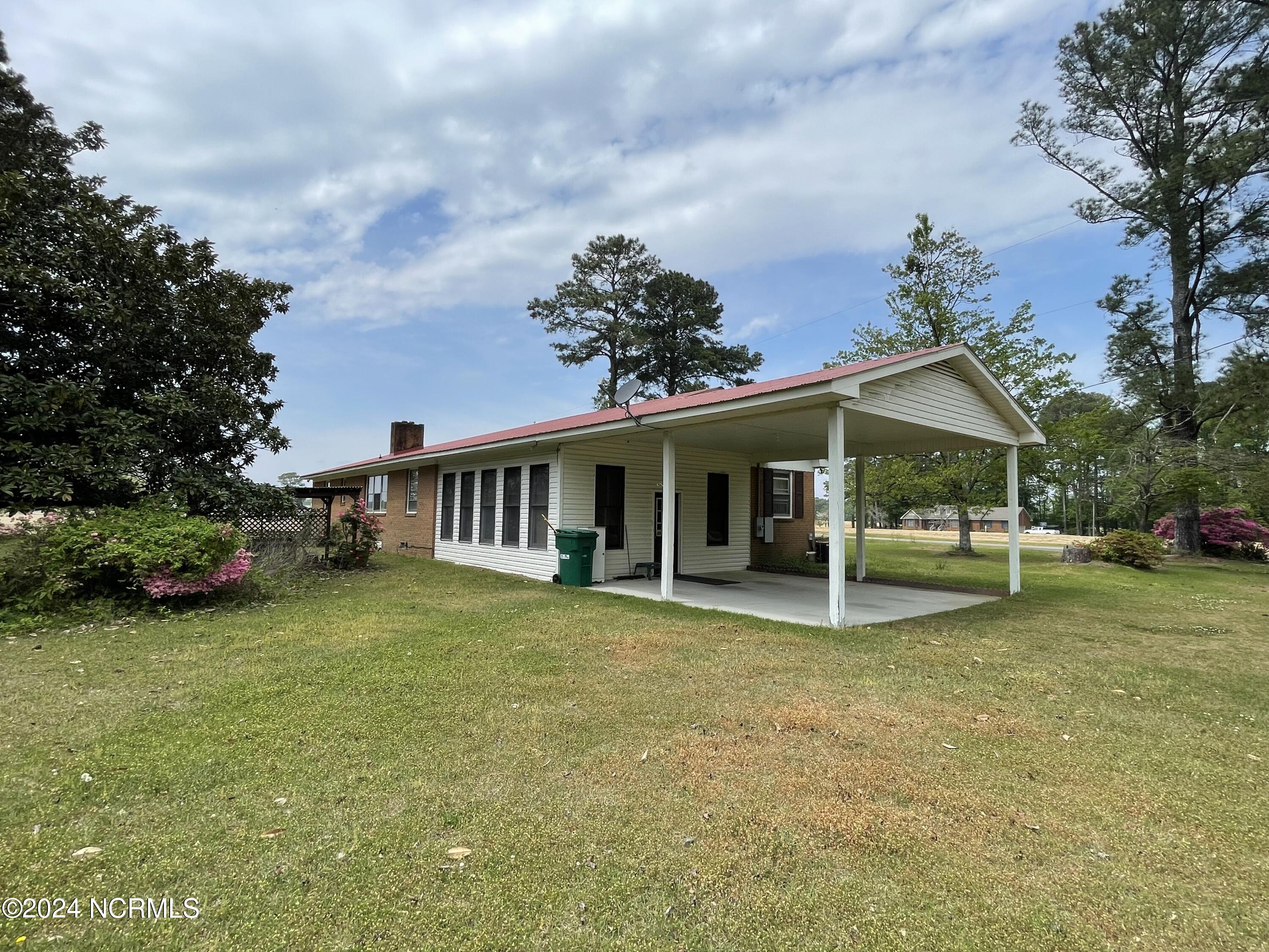 1222 Meadow Branch Road Williamston, NC 27892 - Photo 4 of 39 Back Side of home