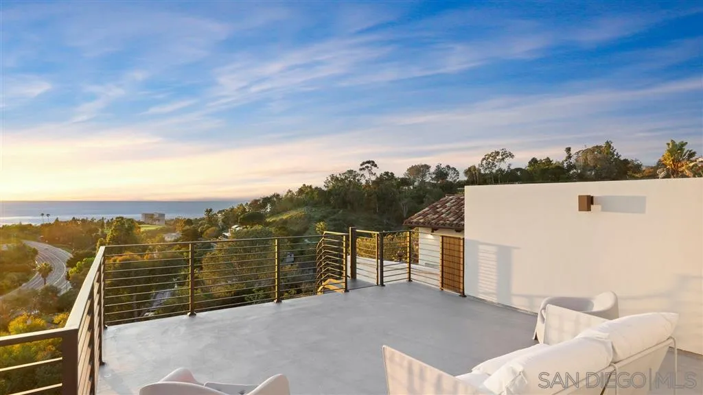1631 Marisma Way La Jolla, CA 92037 - Photo 11 of 25 a view of roof with city view