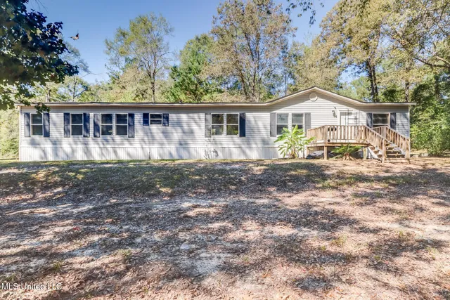 $159,000 | 10 Jefferson Road, Wiggins, MS 39577