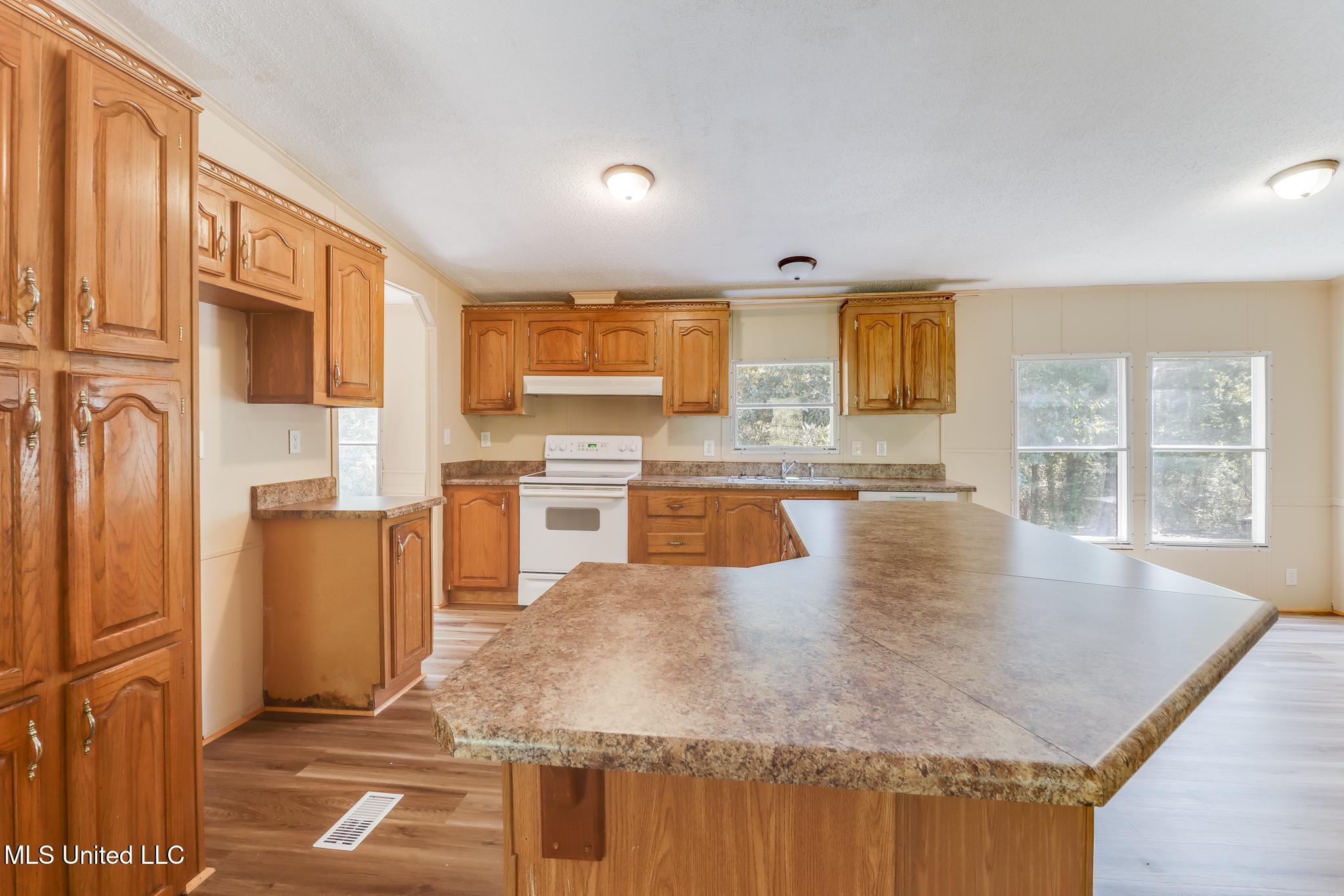 10 Jefferson Road Wiggins, MS 39577 - Photo 14 of 30 87287FA8-5A59-4D8A-A9B7-0C3FA0A2917A