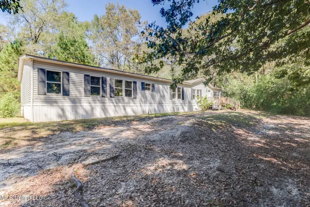 $159,000 | 10 Jefferson Road, Wiggins, MS 39577