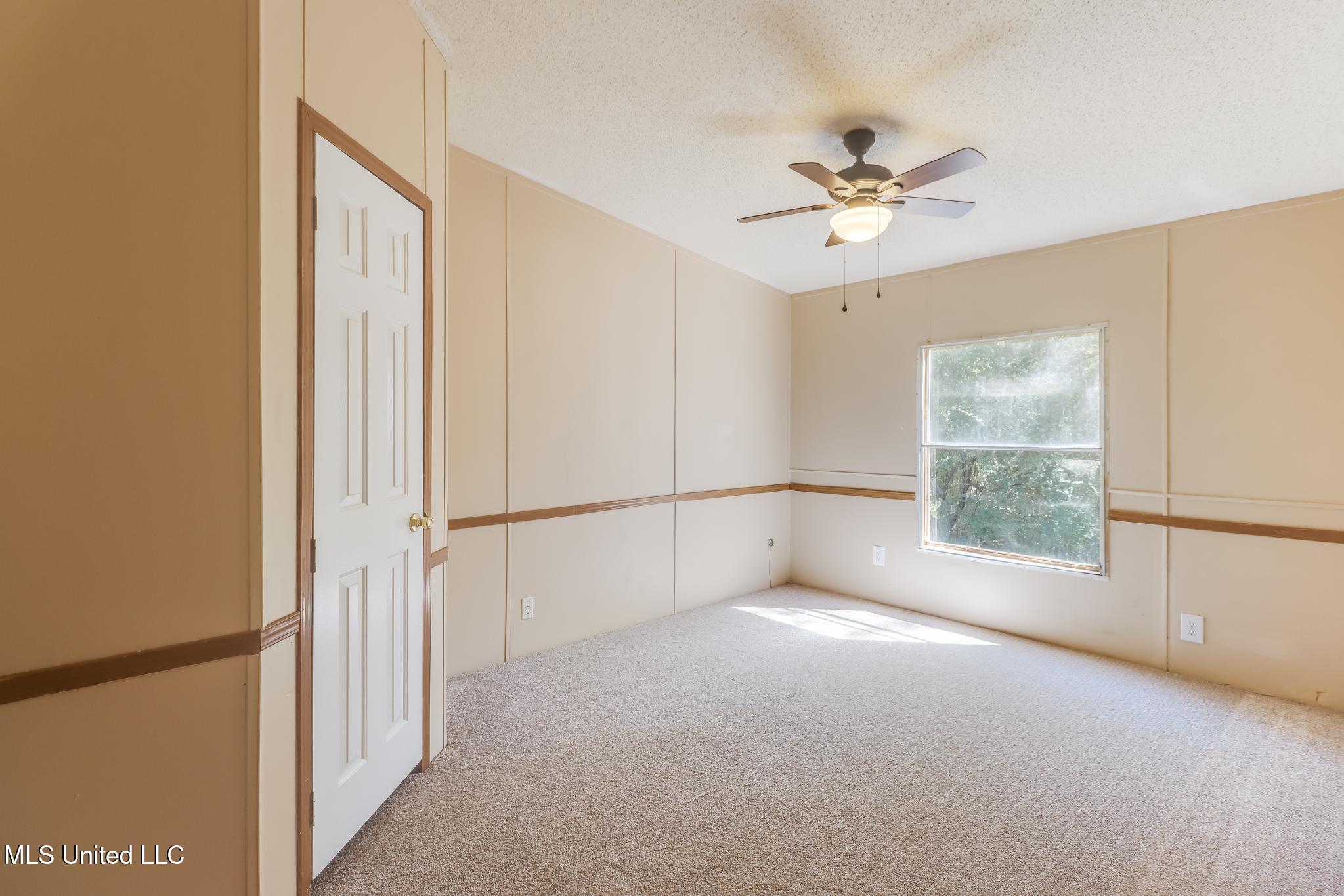 10 Jefferson Road Wiggins, MS 39577 - Photo 5 of 30 273D699C-BCED-4AFB-9BF1-46C6619F25AC