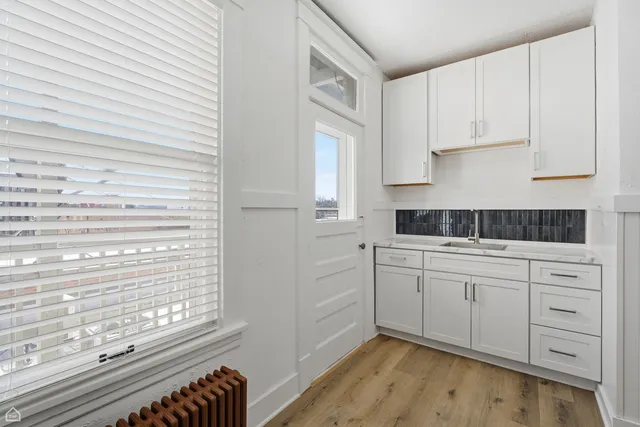 $1,150 | 107 1/2 Dean Street, Unit 2N, Woodstock, IL 60098