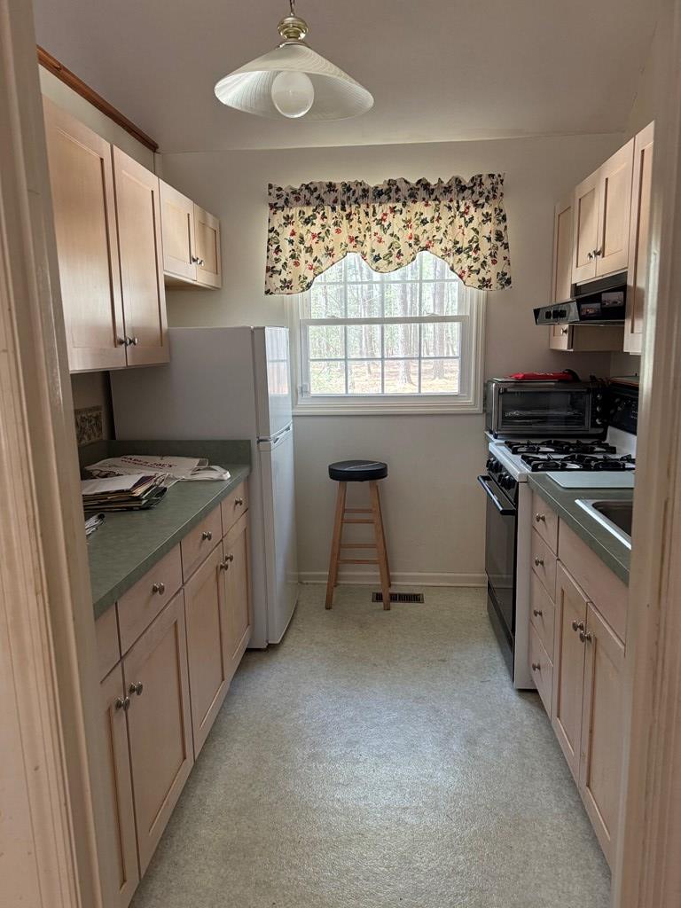 8175 Denwood Road Franktown, VA 23354 - Photo 11 of 21