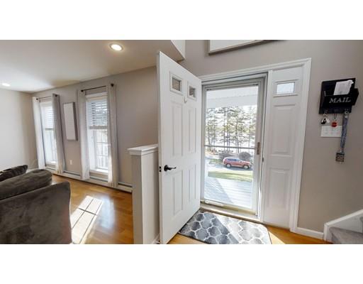 322 Townsend Harbor Road Lunenburg, MA 01462 - Photo 4 of 33 Gallery Image 4