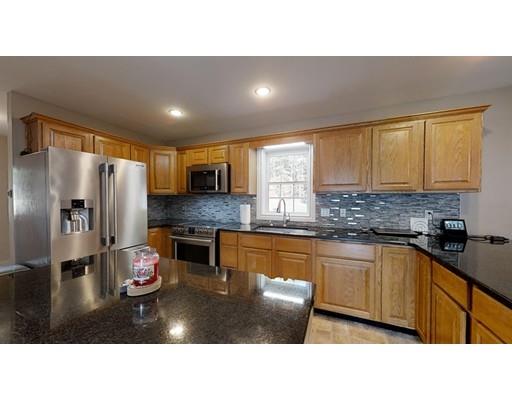 322 Townsend Harbor Road Lunenburg, MA 01462 - Photo 7 of 33 Gallery Image 7