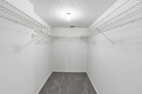 $2,400 | 9633 Riverside Drive, Unit E3, Coral Springs, FL 33071