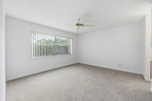 $2,400 | 9633 Riverside Drive, Unit E3, Coral Springs, FL 33071