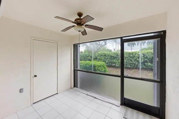 $2,400 | 9633 Riverside Drive, Unit E3, Coral Springs, FL 33071