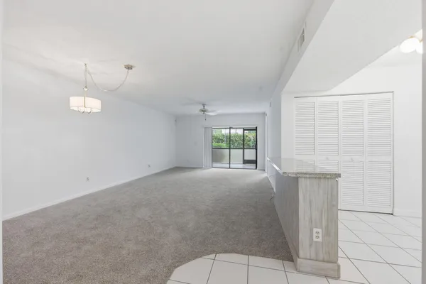 $2,400 | 9633 Riverside Drive, Unit E3, Coral Springs, FL 33071
