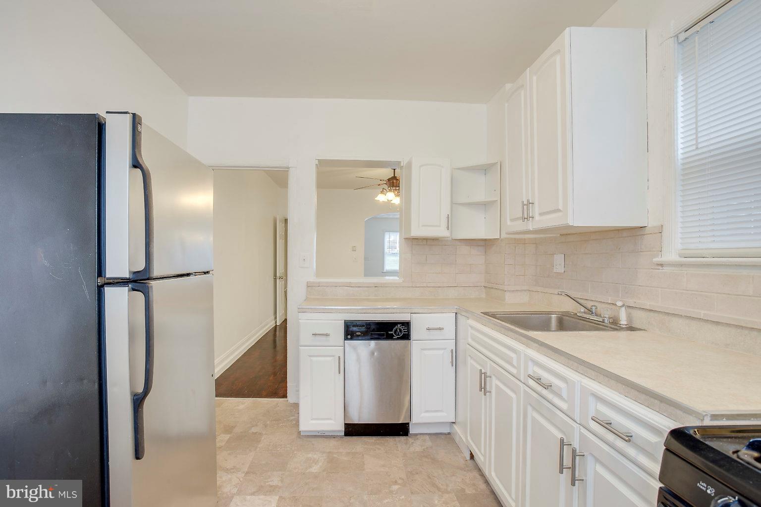 3710 Colborne Road Baltimore, MD 21229 - Photo 14 of 27 Kitchen
