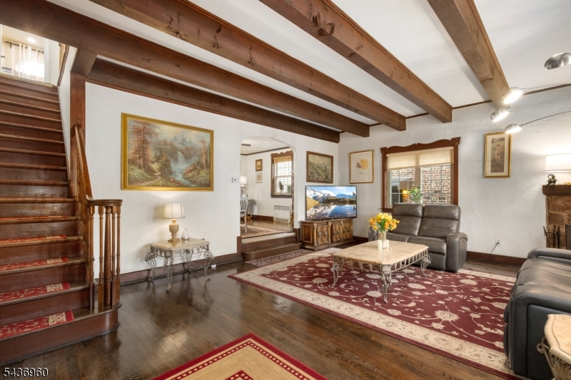 16 Summit Road Clifton, NJ 07012 - Photo 3 of 29