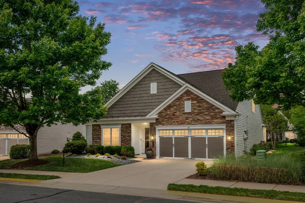 $589,000 | 28 Mendota Way, Fredericksburg, VA 22406