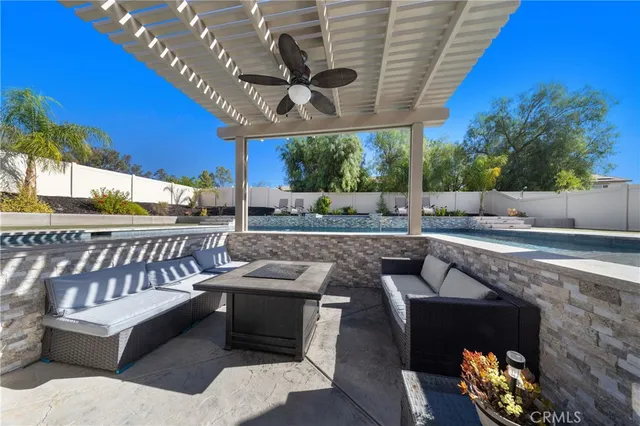 $985,000 | 23407 Crystal Way, Wildomar, CA 92595