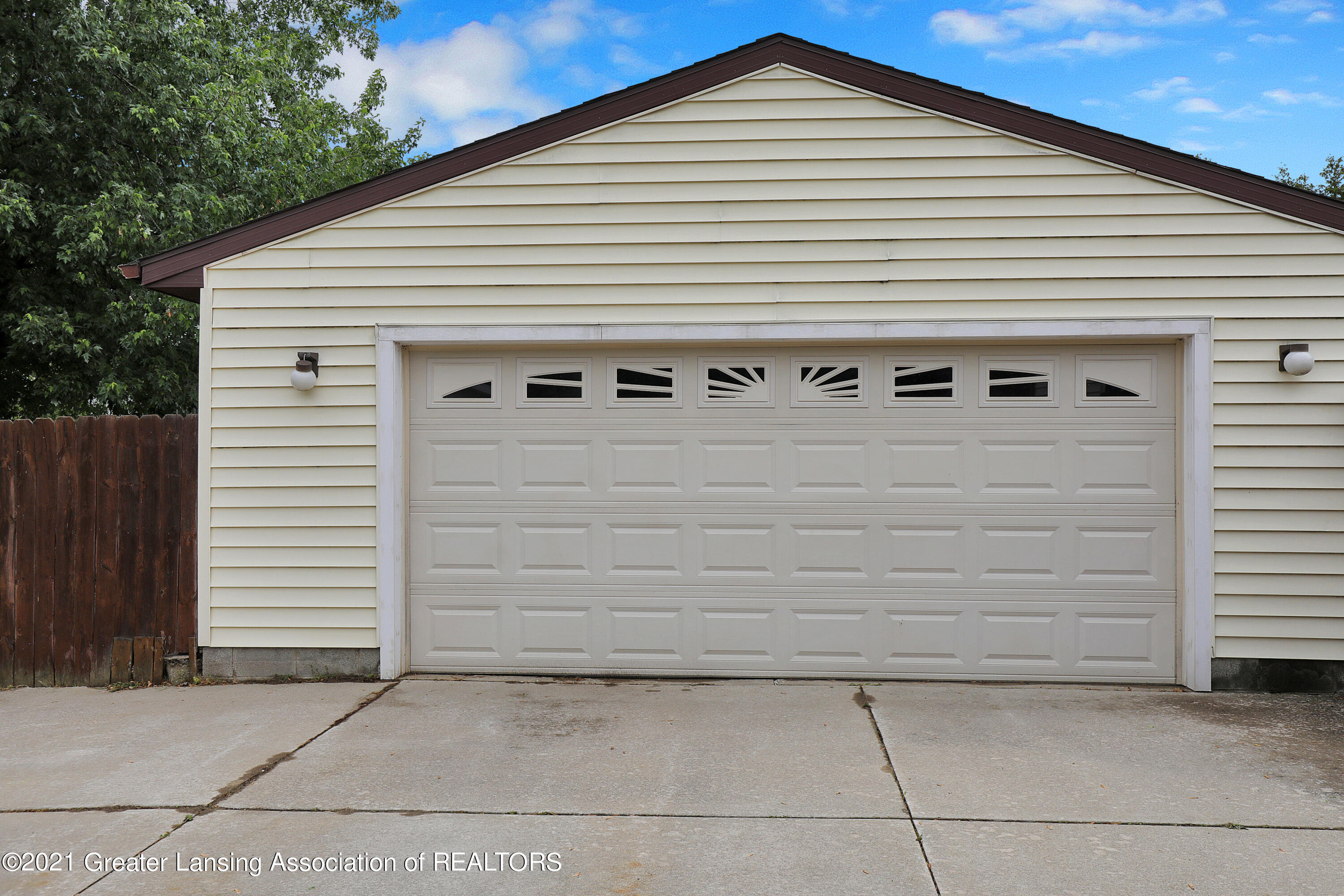 1684 Pepper Ridge Drive Haslett, MI 48840 - Photo 29 of 29 9I3A1157