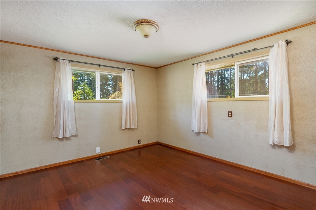 96 West Henni Road Oak Harbor, WA 98277 - Photo 12 of 39 Gallery Image 12