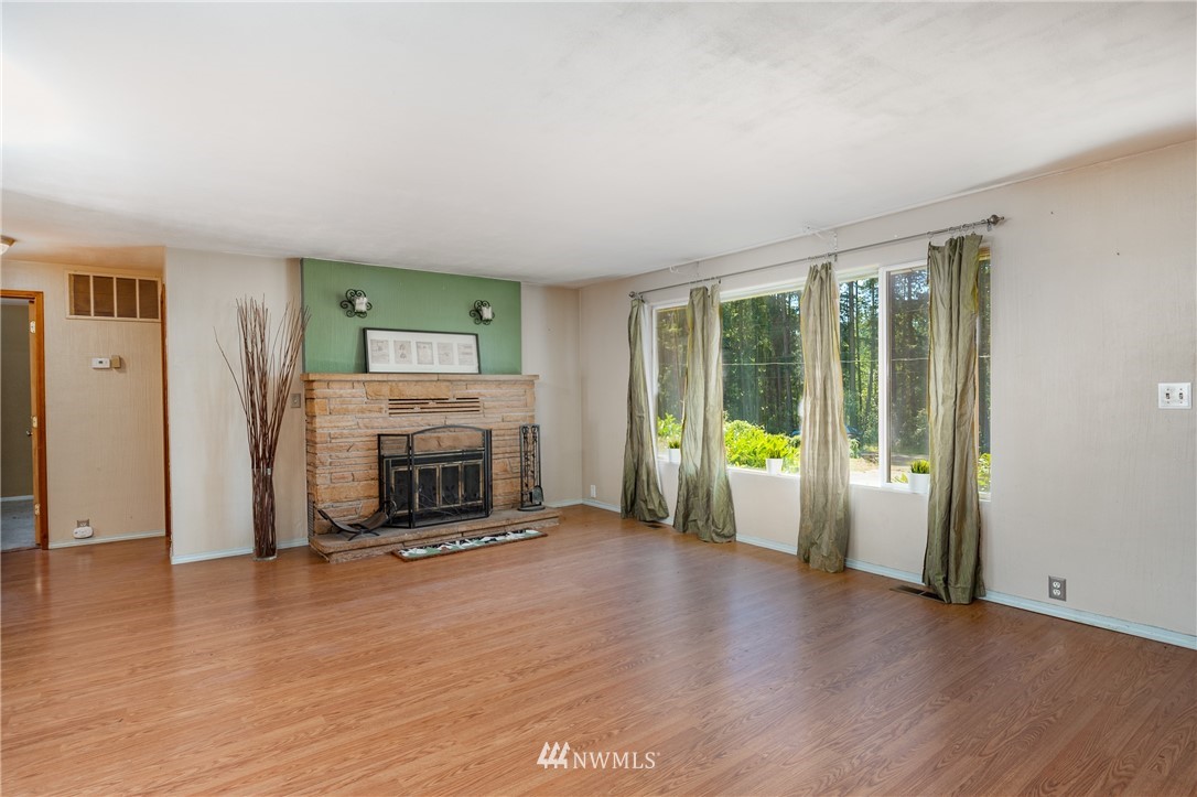 96 West Henni Road Oak Harbor, WA 98277 - Photo 5 of 39 Gallery Image 5