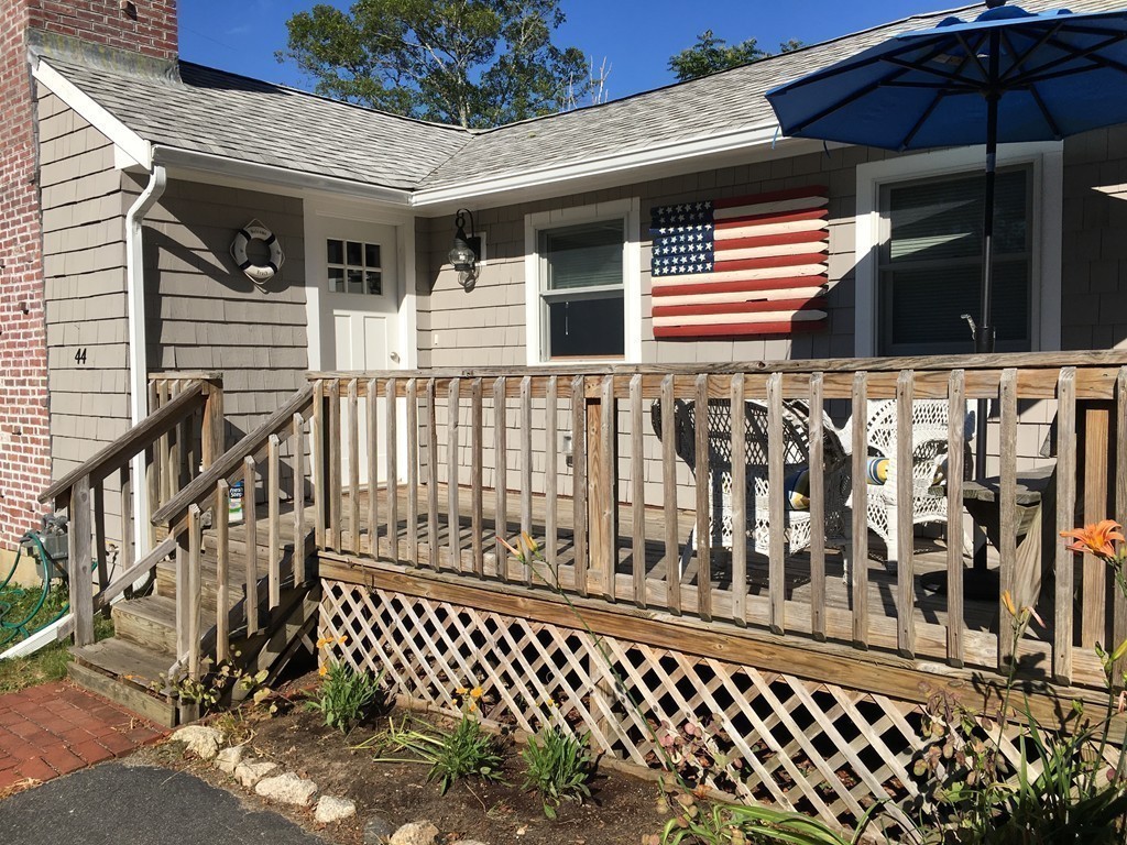 44 Salt Works Road Wareham, MA 02532 - Photo 2 of 24