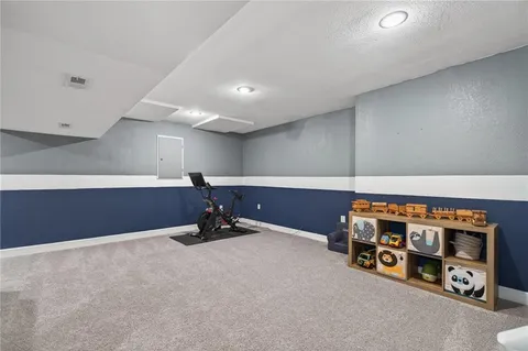 $365,000 | 8509 Northwest Winter Avenue, Kansas City, MO 64153