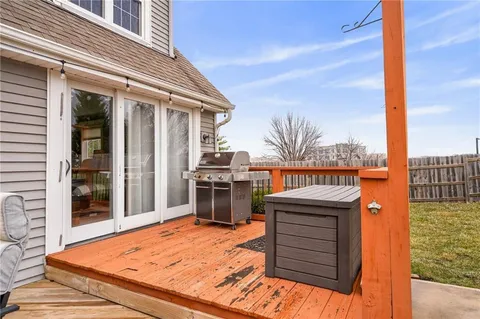 $365,000 | 8509 Northwest Winter Avenue, Kansas City, MO 64153