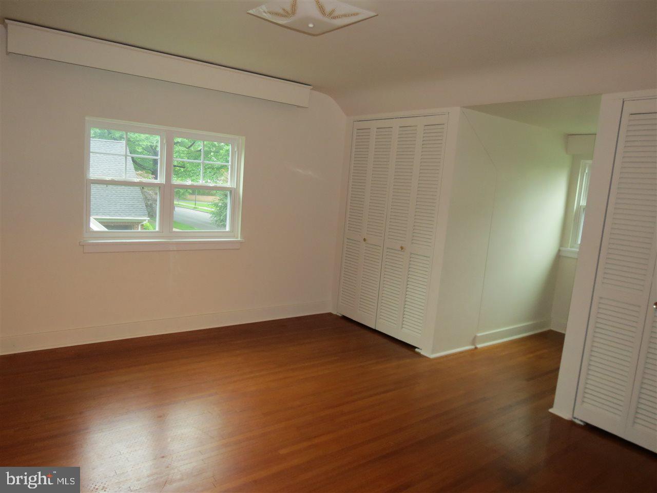 734 Linden Road Hershey, PA 17033 - Photo 11 of 15 Gallery Image 11