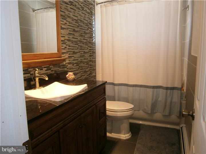 28 Mercer Hill Road Ambler, PA 19002 - Photo 14 of 25 Bathroom