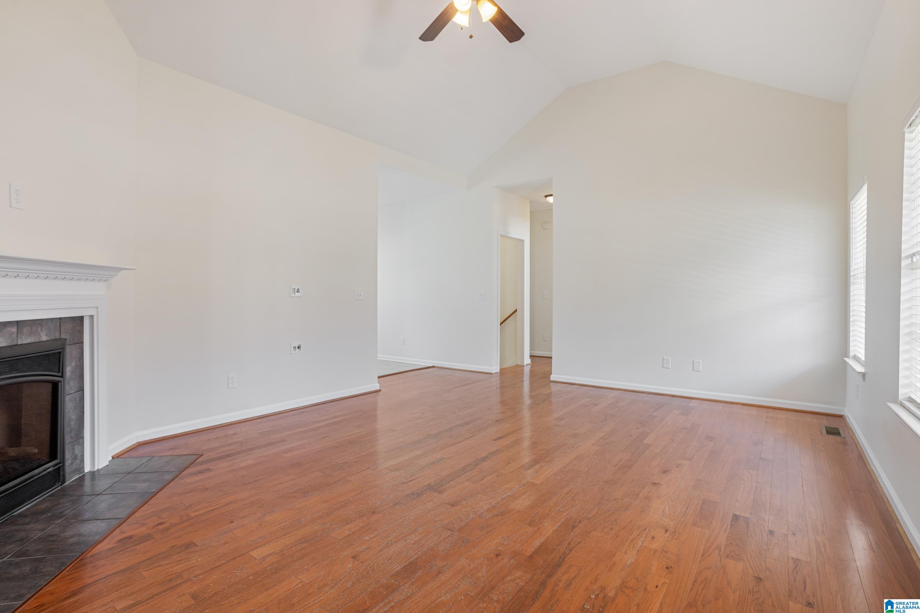 216 Walnut Street Leeds, AL 35094 - Photo 4 of 41