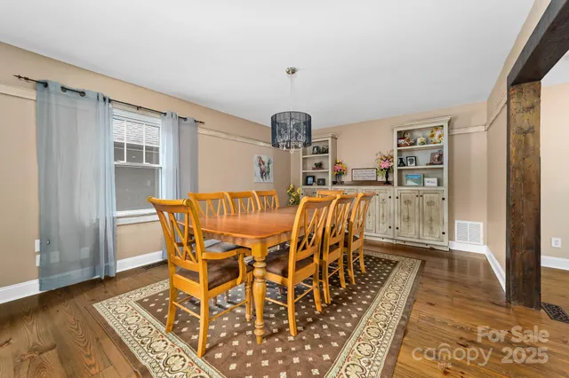 $999,999 | 222 Oakhill Street, Iron Station, NC 28080