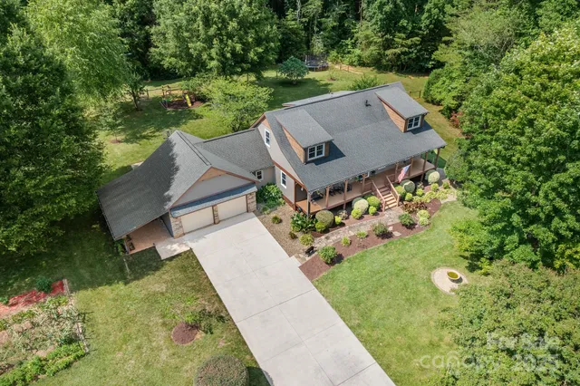 $999,999 | 222 Oakhill Street, Iron Station, NC 28080