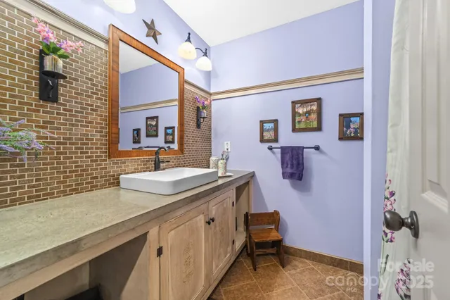 $999,999 | 222 Oakhill Street, Iron Station, NC 28080