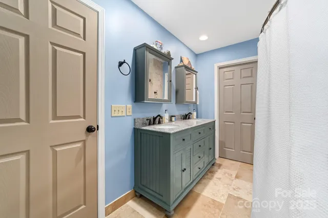 $999,999 | 222 Oakhill Street, Iron Station, NC 28080