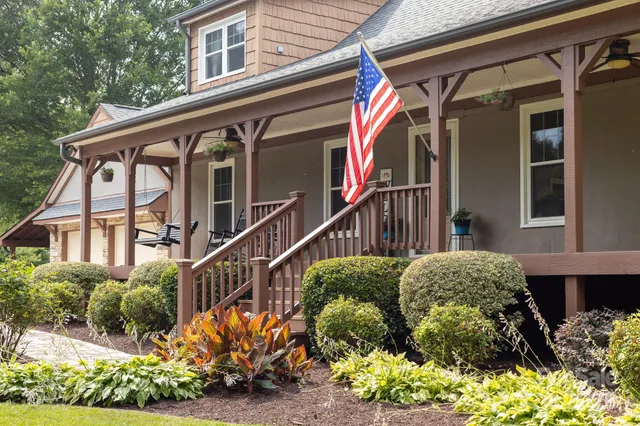 $999,999 | 222 Oakhill Street, Iron Station, NC 28080