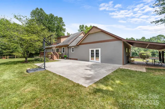 $999,999 | 222 Oakhill Street, Iron Station, NC 28080