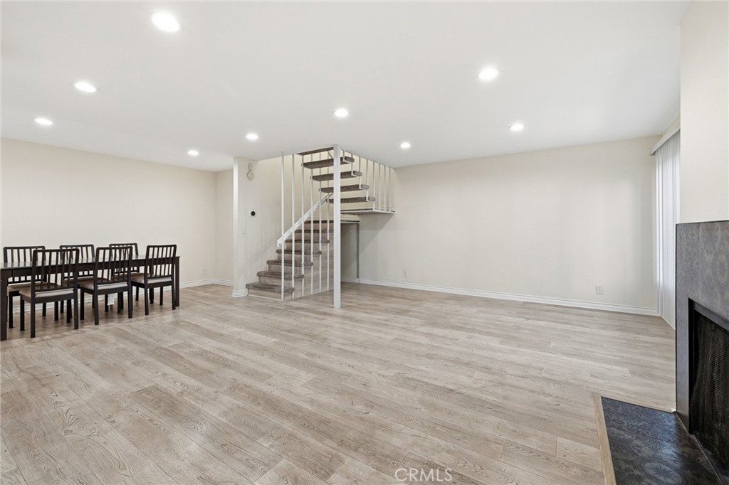 4502 Lubbock Drive, Unit D Simi Valley, CA 93063 - Photo 15 of 37