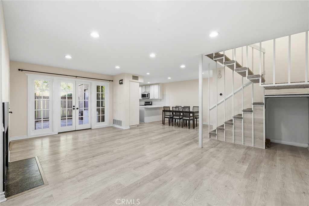4502 Lubbock Drive, Unit D Simi Valley, CA 93063 - Photo 20 of 37