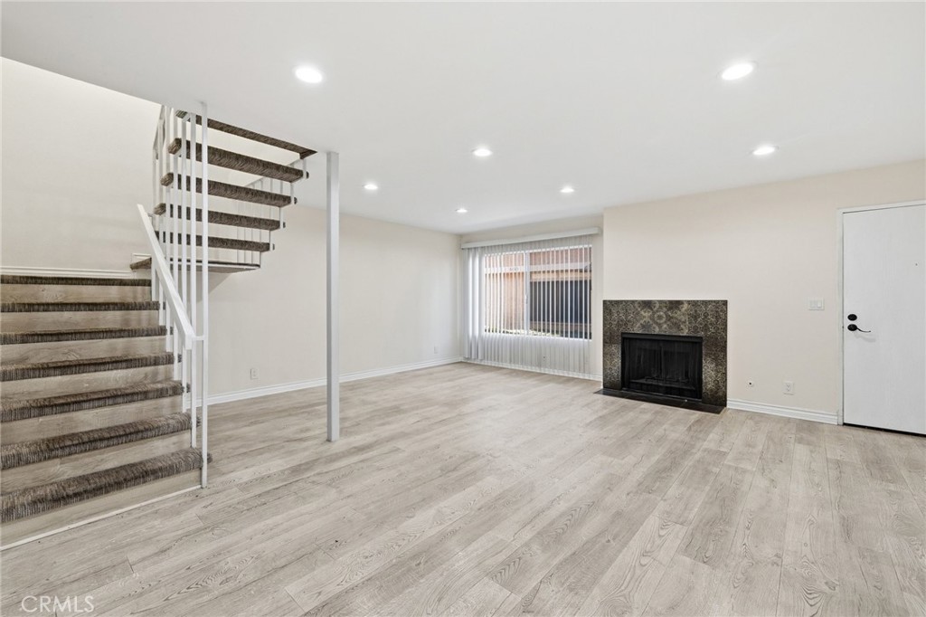 4502 Lubbock Drive, Unit D Simi Valley, CA 93063 - Photo 28 of 37