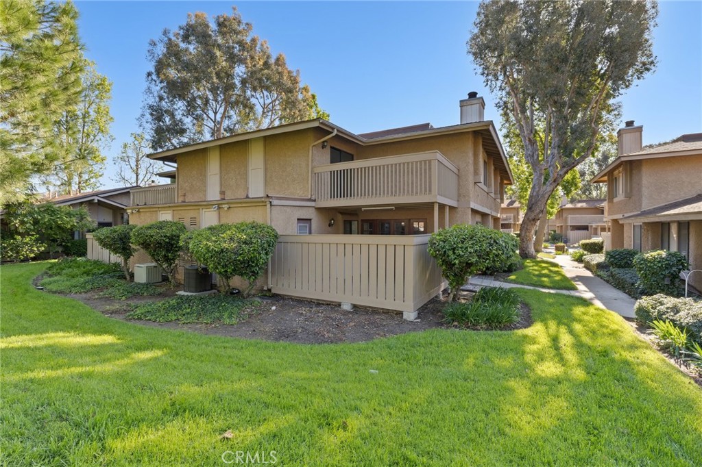 4502 Lubbock Drive, Unit D Simi Valley, CA 93063 - Photo 29 of 37 Private backyard and patio