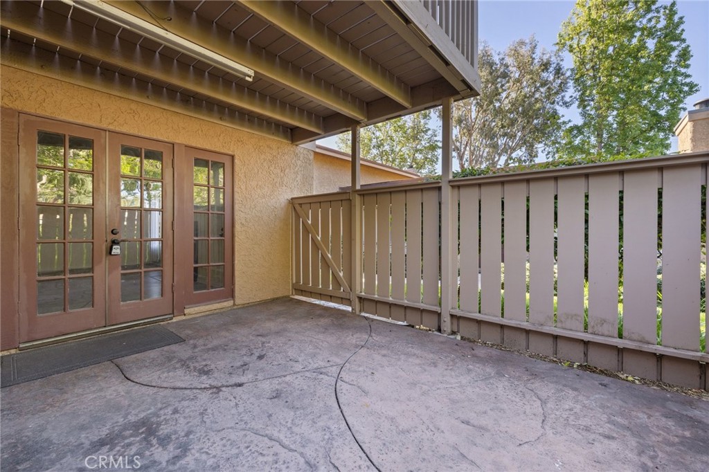 4502 Lubbock Drive, Unit D Simi Valley, CA 93063 - Photo 33 of 37 Private backyard