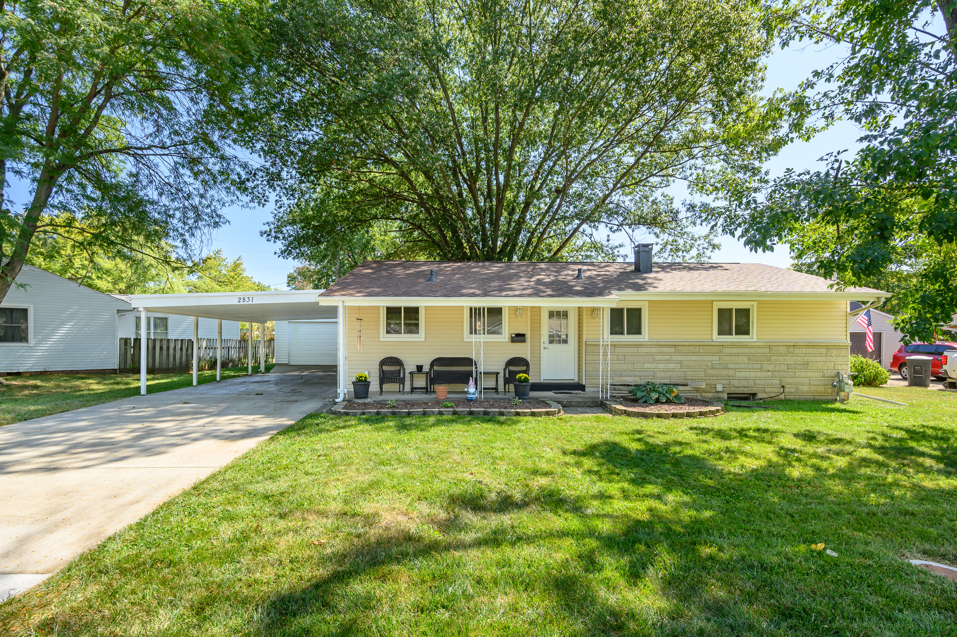 2831 Taylor Road Columbus, IN 47203 - Photo 1 of 30 Gallery Image 1