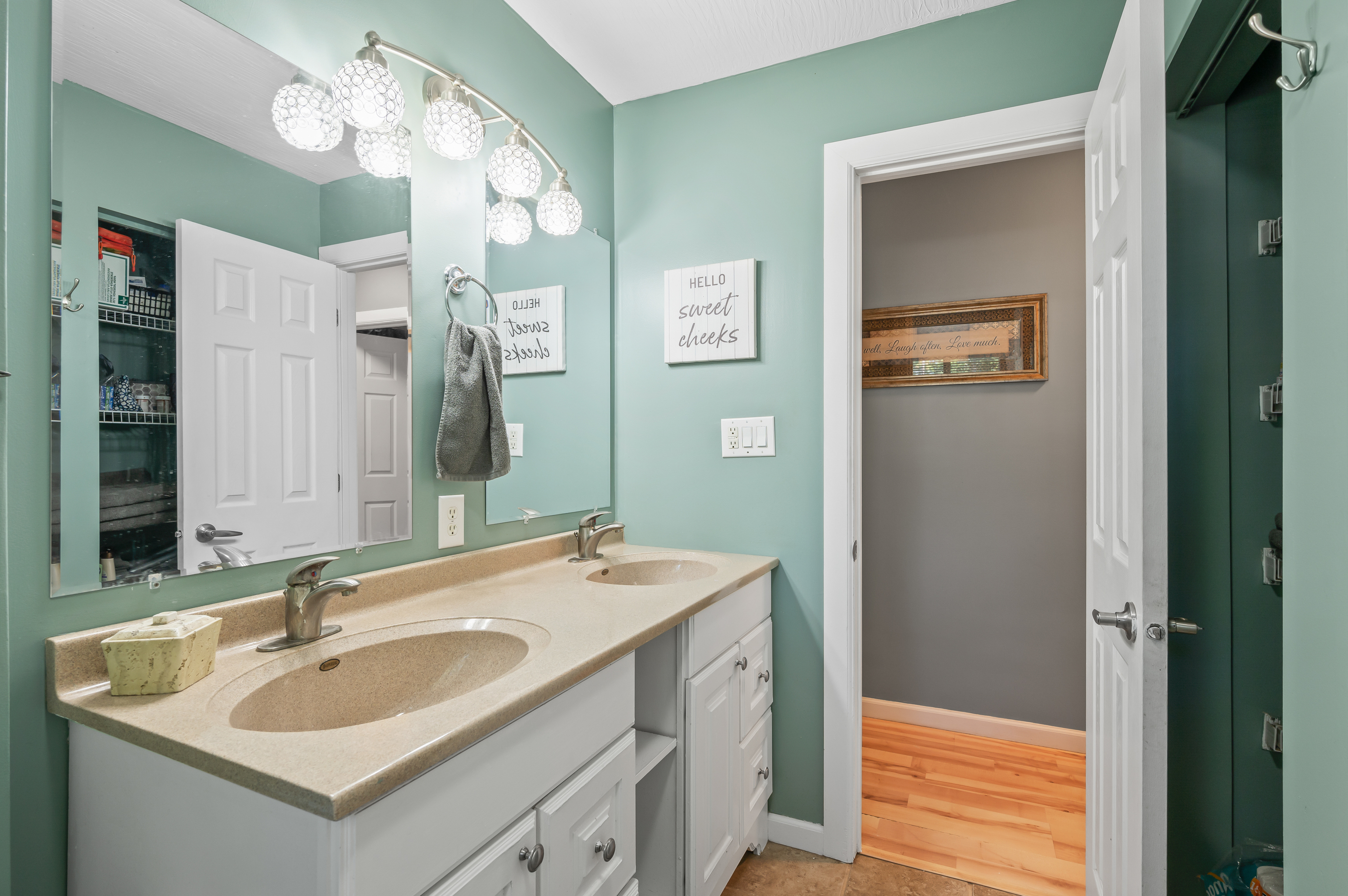 2831 Taylor Road Columbus, IN 47203 - Photo 13 of 30 Gallery Image 13