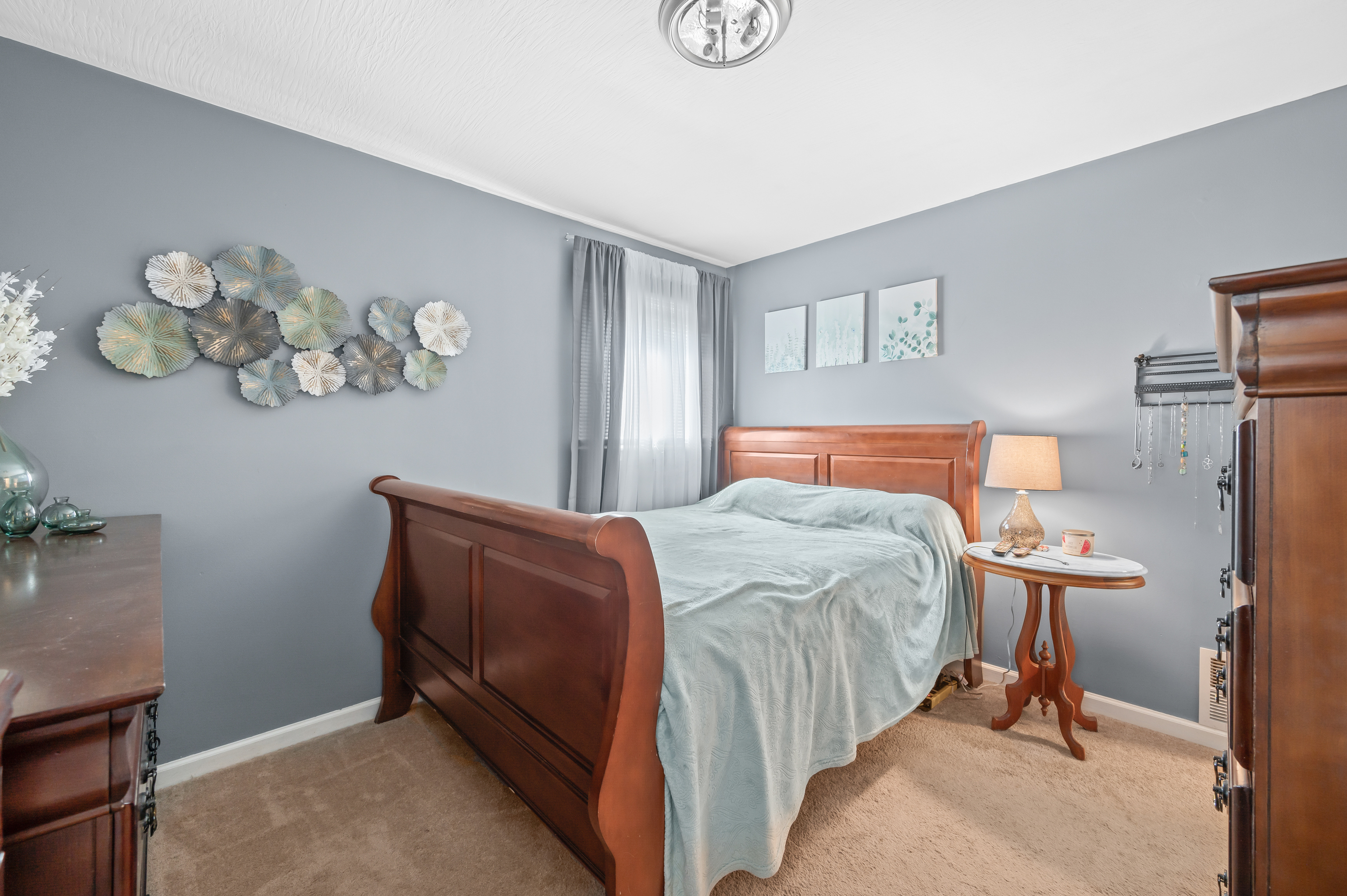 2831 Taylor Road Columbus, IN 47203 - Photo 15 of 30 Gallery Image 15