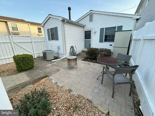 $2,600 | 303 4th Avenue, Quantico, VA 22134