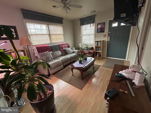 $2,600 | 303 4th Avenue, Quantico, VA 22134