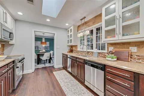 $539,000 | 435 West Northgate Drive, Irving, TX 75062