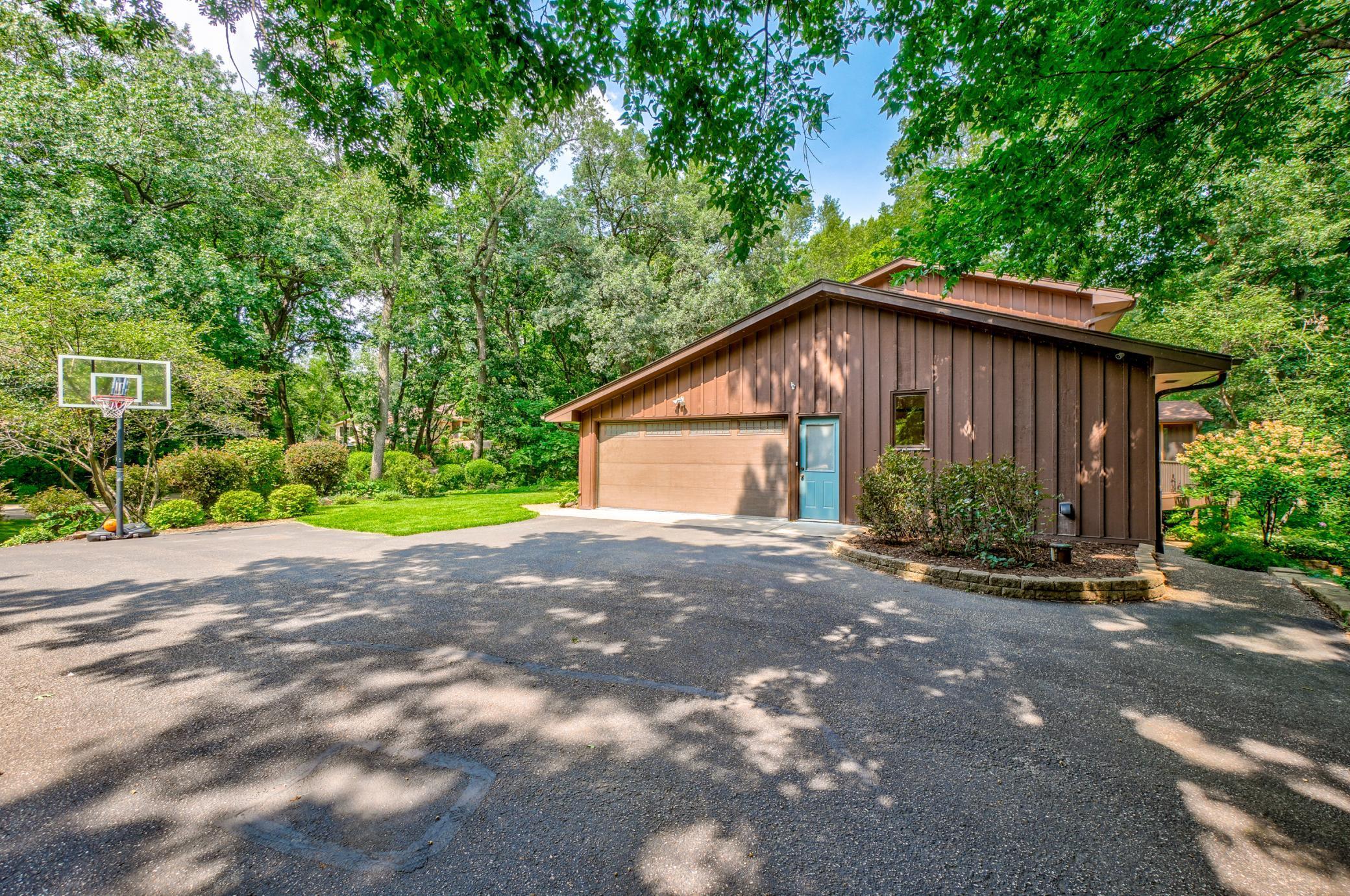 44 South Deep Lake Road North Oaks, MN 55127 - Photo 2 of 42 Gallery Image 2