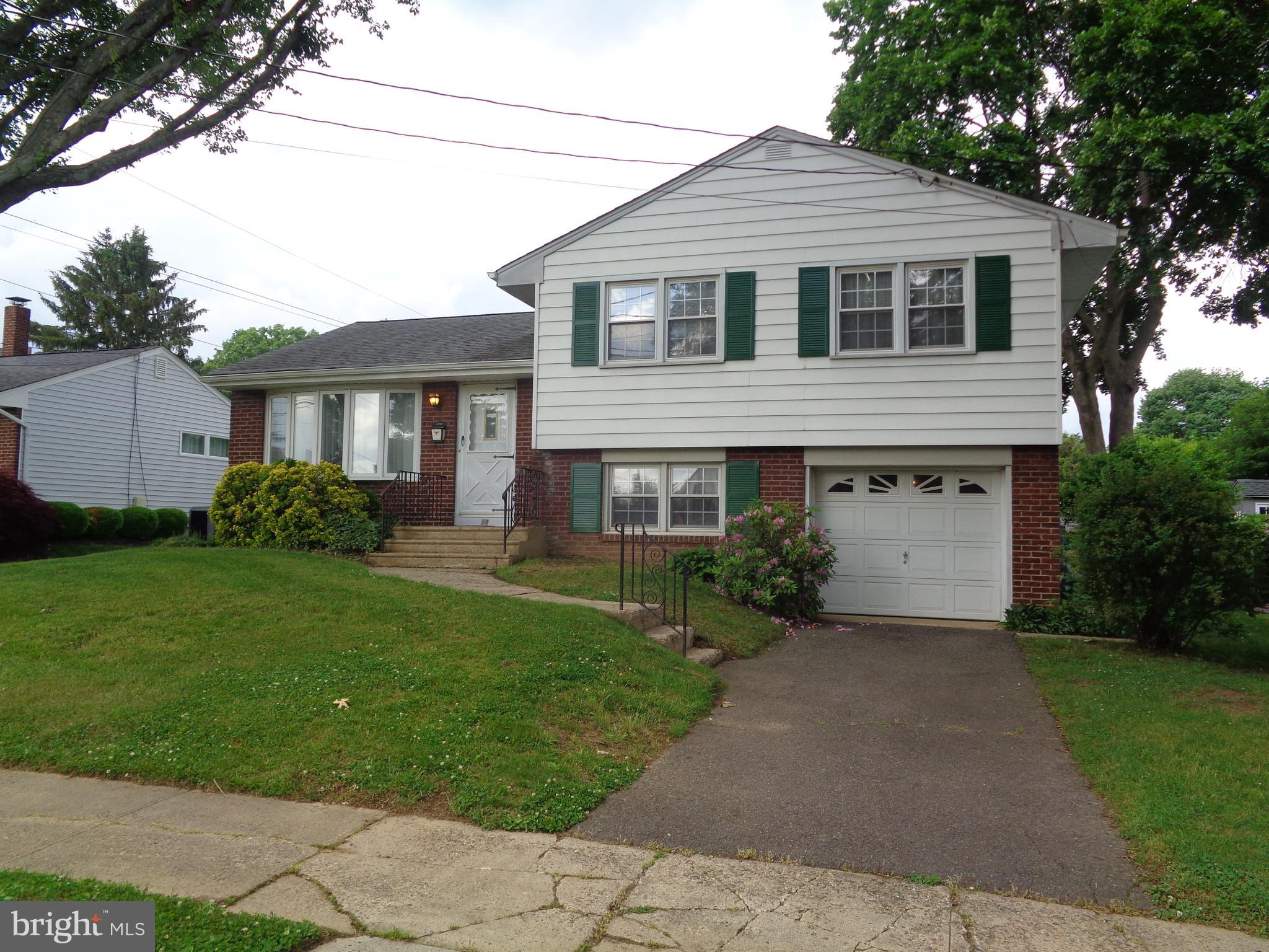 14 Valley View Road Hamilton, NJ 08620 - Photo 2 of 13