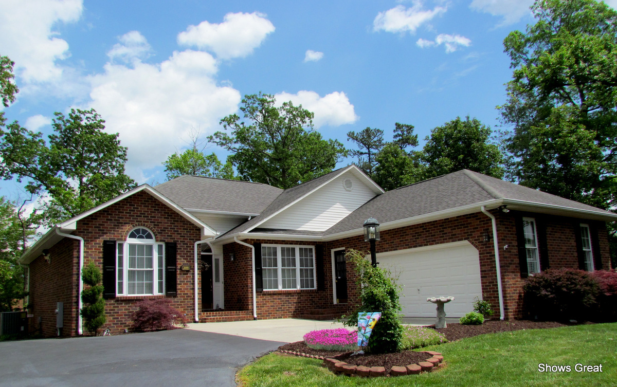 388 Stonehaven Lane Blue Ridge, VA 24064 - Photo 2 of 29 Exterior