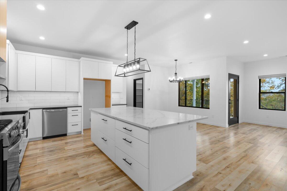 429 Arrowhead Trail Eagle Point, OR 97524 - Photo 15 of 31 1