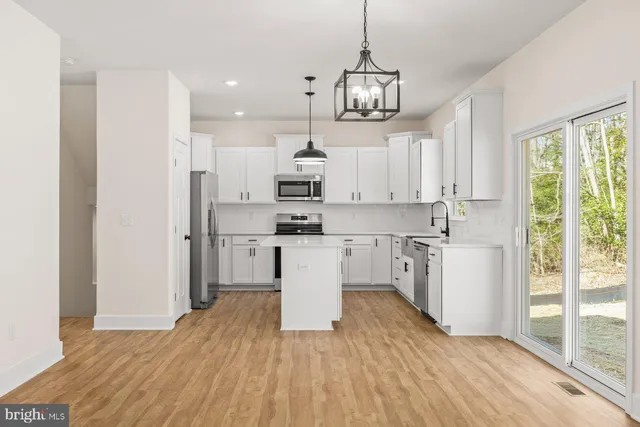 $519,900 | 8355 Coolidge Circle, King George, VA 22485