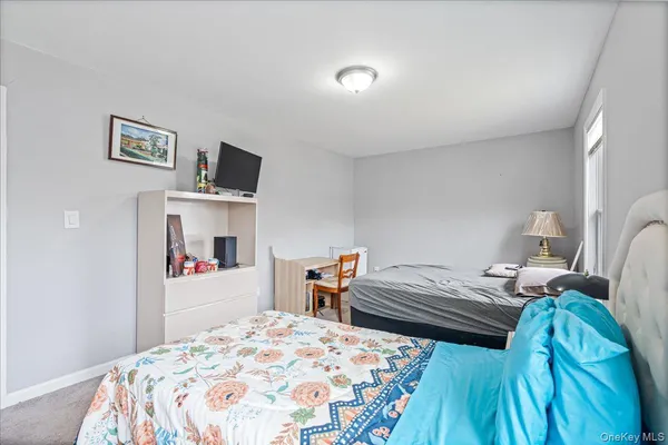 $699,999 | 144 Washington Avenue, Wheatley Heights, NY 11798